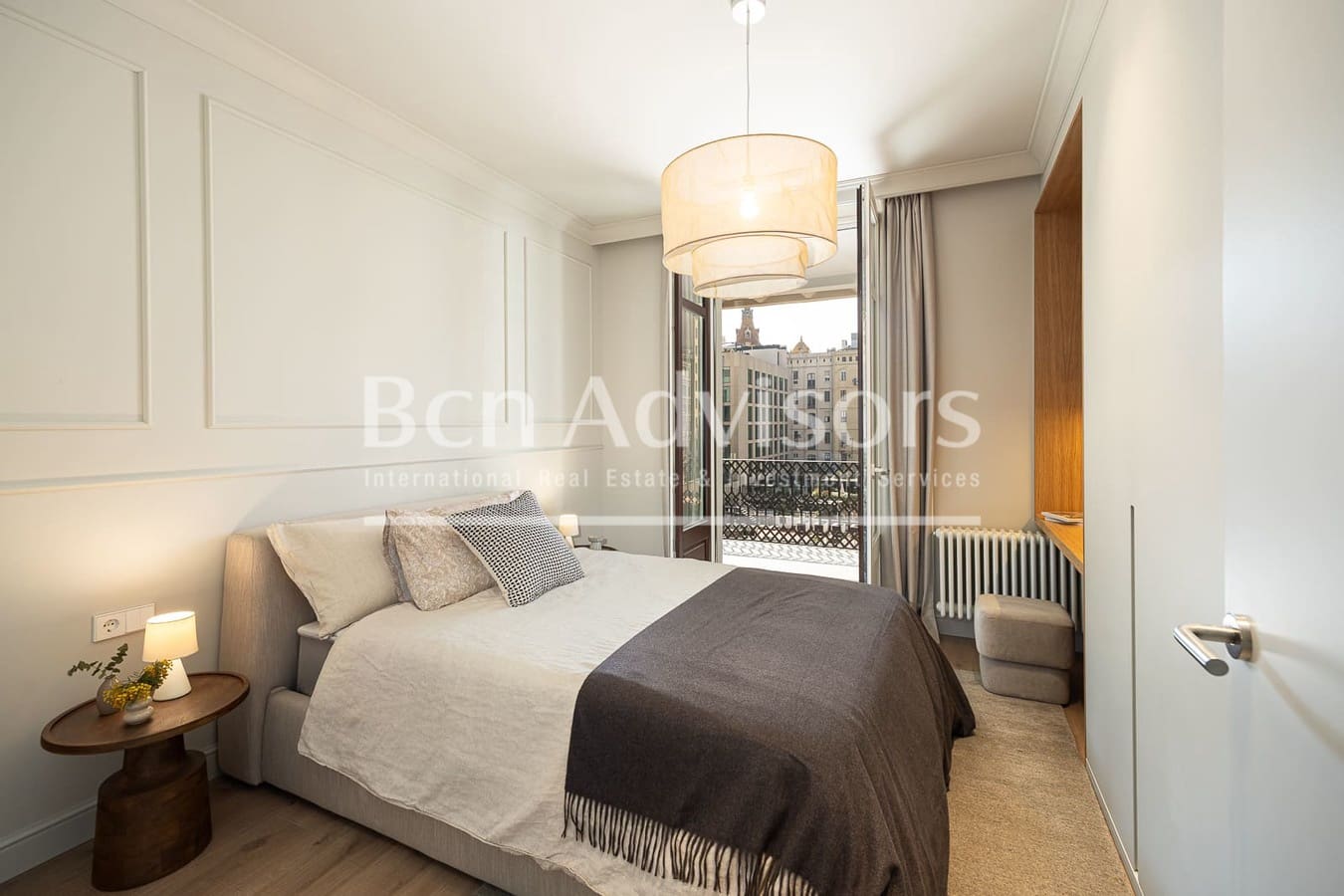 4 bedroom Apartment for sale in Barcelona city - € 1,790,000 (Ref: 9330372)