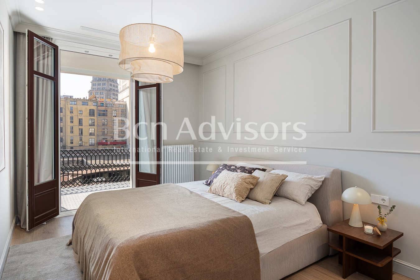 4 bedroom Apartment for sale in Barcelona city - € 1,790,000 (Ref: 9330372)