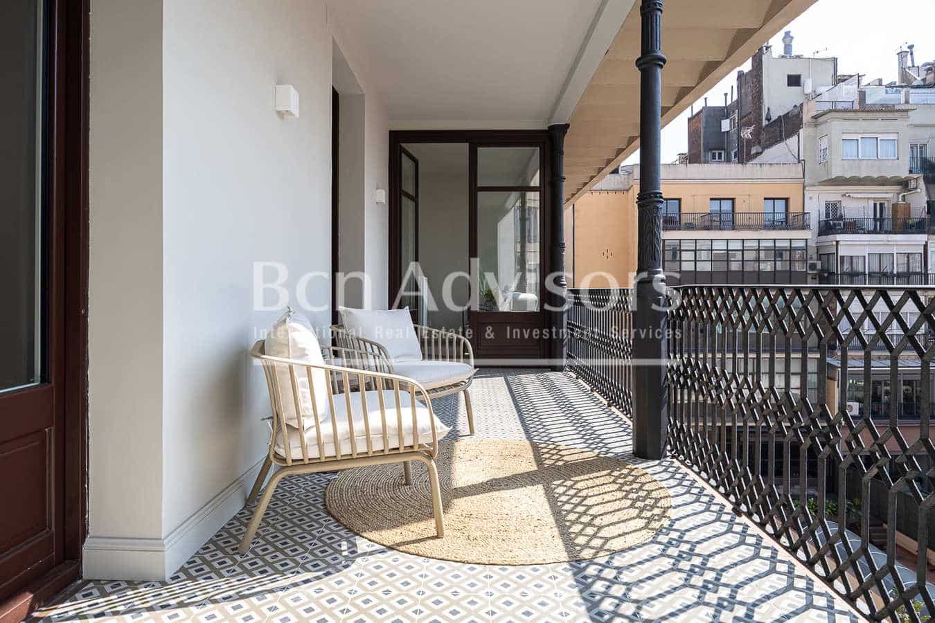 4 bedroom Apartment for sale in Barcelona city - € 1,790,000 (Ref: 9330372)
