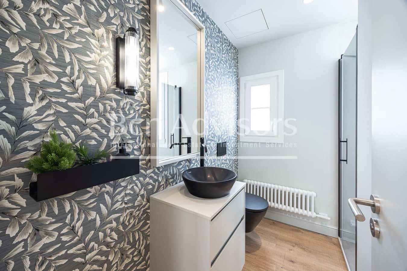 4 bedroom Apartment for sale in Barcelona city - € 1,790,000 (Ref: 9330372)
