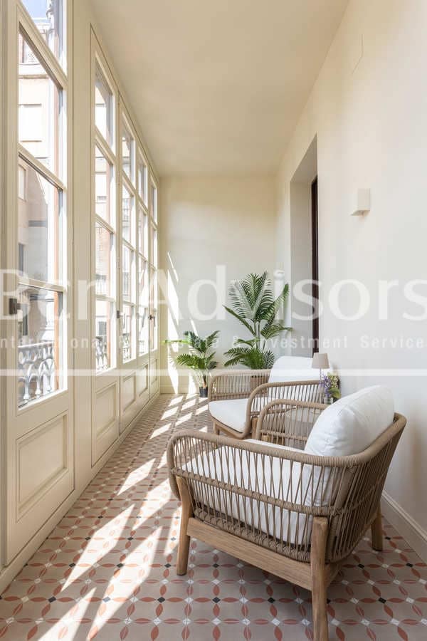 4 bedroom Apartment for sale in Barcelona city - € 1,720,000 (Ref: 9353345)