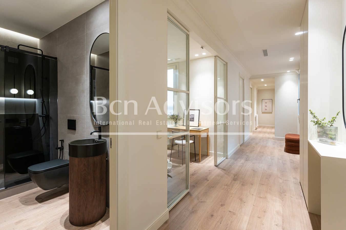 4 bedroom Apartment for sale in Barcelona city - € 1,720,000 (Ref: 9353345)