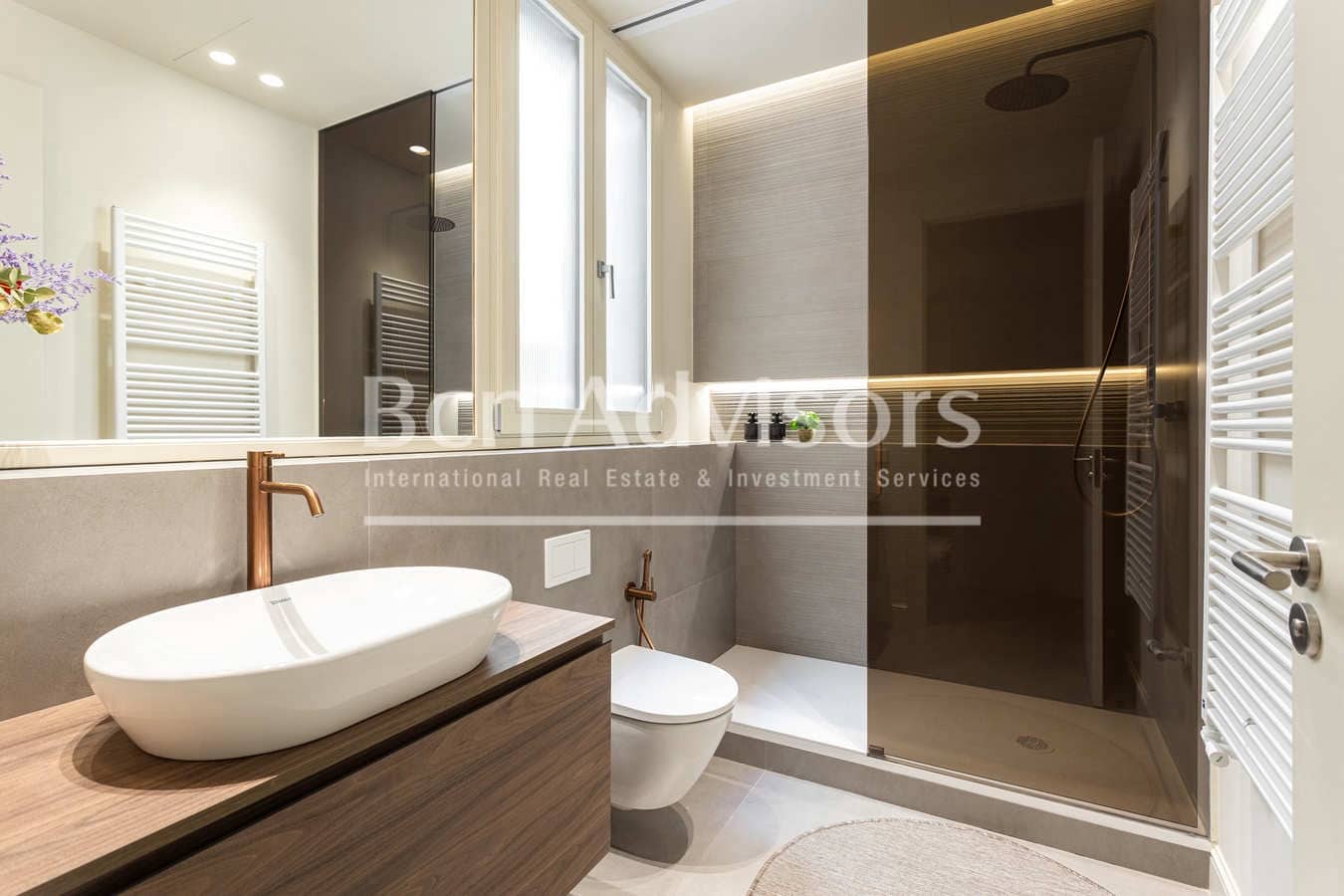 4 bedroom Apartment for sale in Barcelona city - € 1,720,000 (Ref: 9353345)