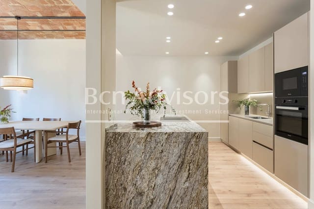 4 bedroom Apartment for sale in La Dreta de L'Eixample, Barcelona city - € 1,720,000 (Ref: 9353345)