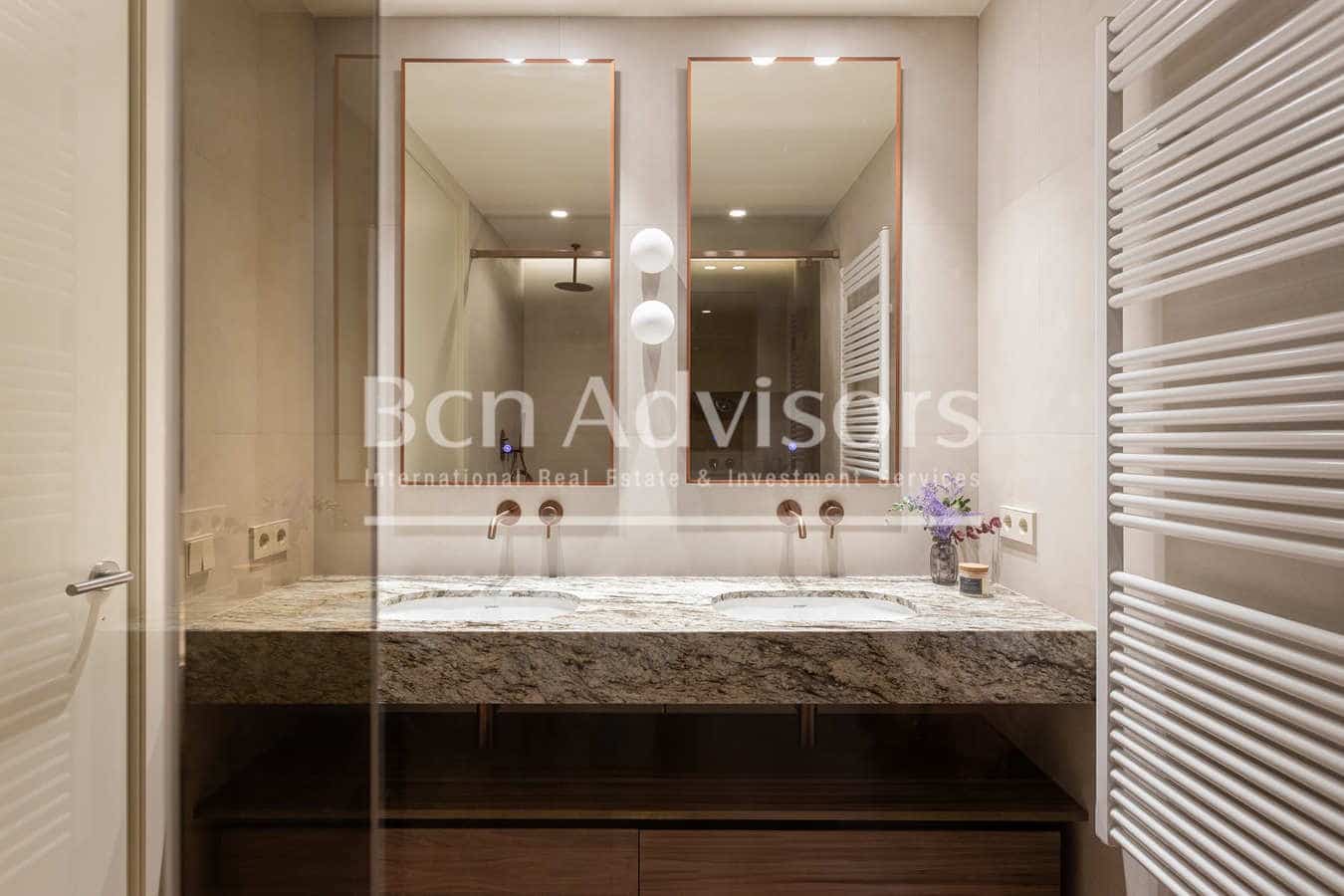 4 bedroom Apartment for sale in Barcelona city - € 1,720,000 (Ref: 9353345)