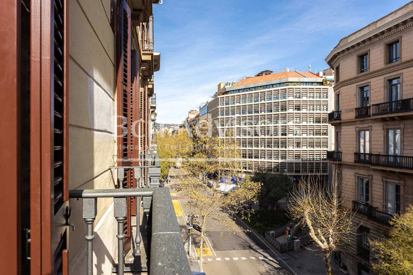 4 bedroom Apartment for sale in Barcelona city - € 1,720,000 (Ref: 9353345)