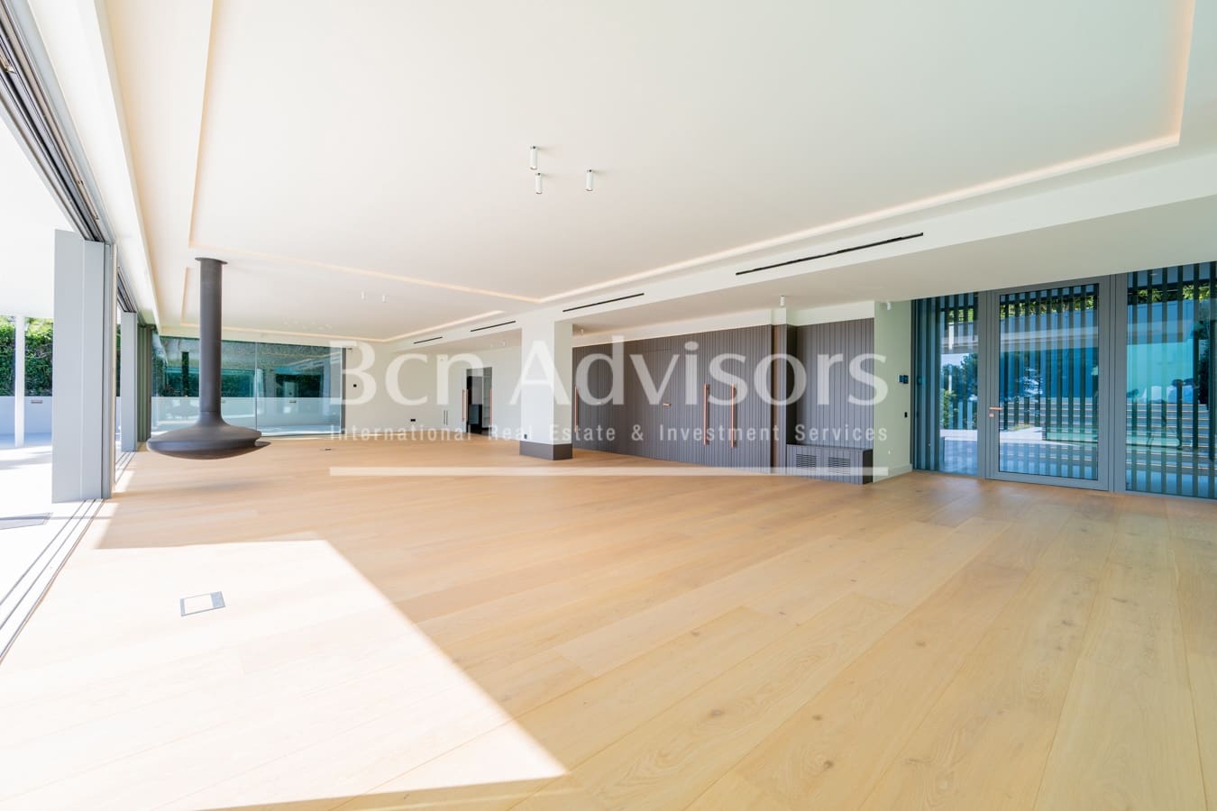 8 slaapkamer Villa te koop in Barcelona stad met zwembad - € 20.000.000 (Ref: 9359029)