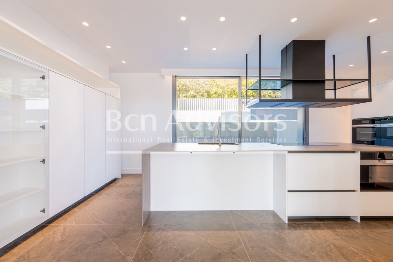 8 slaapkamer Villa te koop in Barcelona stad met zwembad - € 20.000.000 (Ref: 9359029)