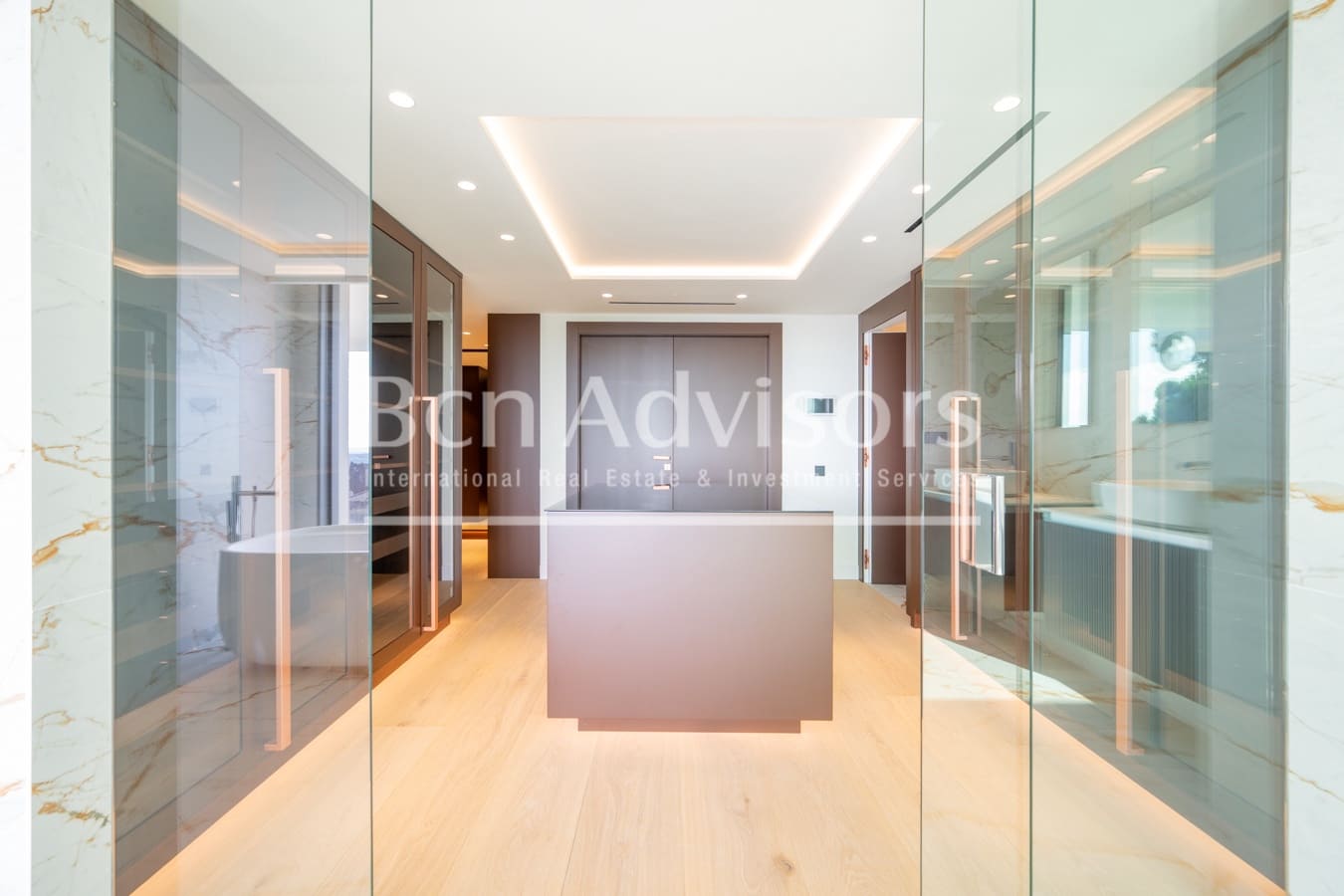 8 slaapkamer Villa te koop in Barcelona stad met zwembad - € 20.000.000 (Ref: 9359029)