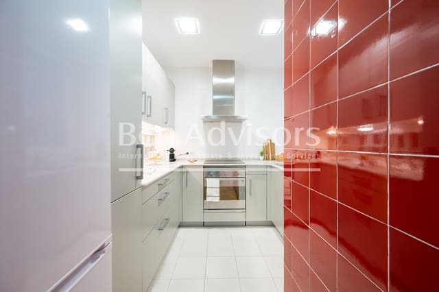 3 soveværelse Lejlighed til salg i La Nova Esquerra de L'Eixample, Barcelona by - € 450.000 (Ref: 9375104)
