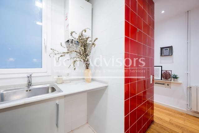 3 soveværelse Lejlighed til salg i La Nova Esquerra de L'Eixample, Barcelona by - € 450.000 (Ref: 9375104)