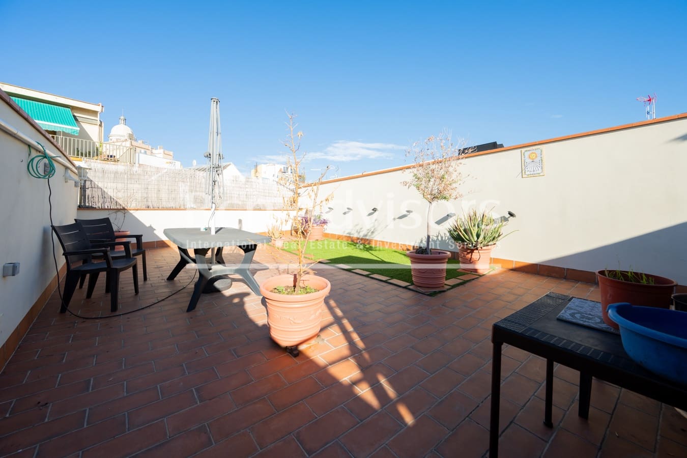 2 bedroom Penthouse for sale in Barcelona city - € 445,000 (Ref: 9378892)