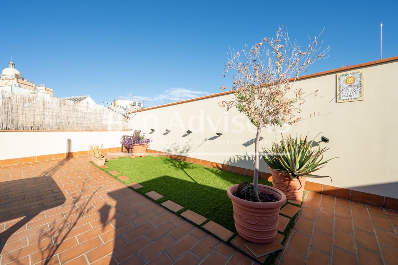 2 bedroom Penthouse for sale in Barcelona city - € 445,000 (Ref: 9378892)