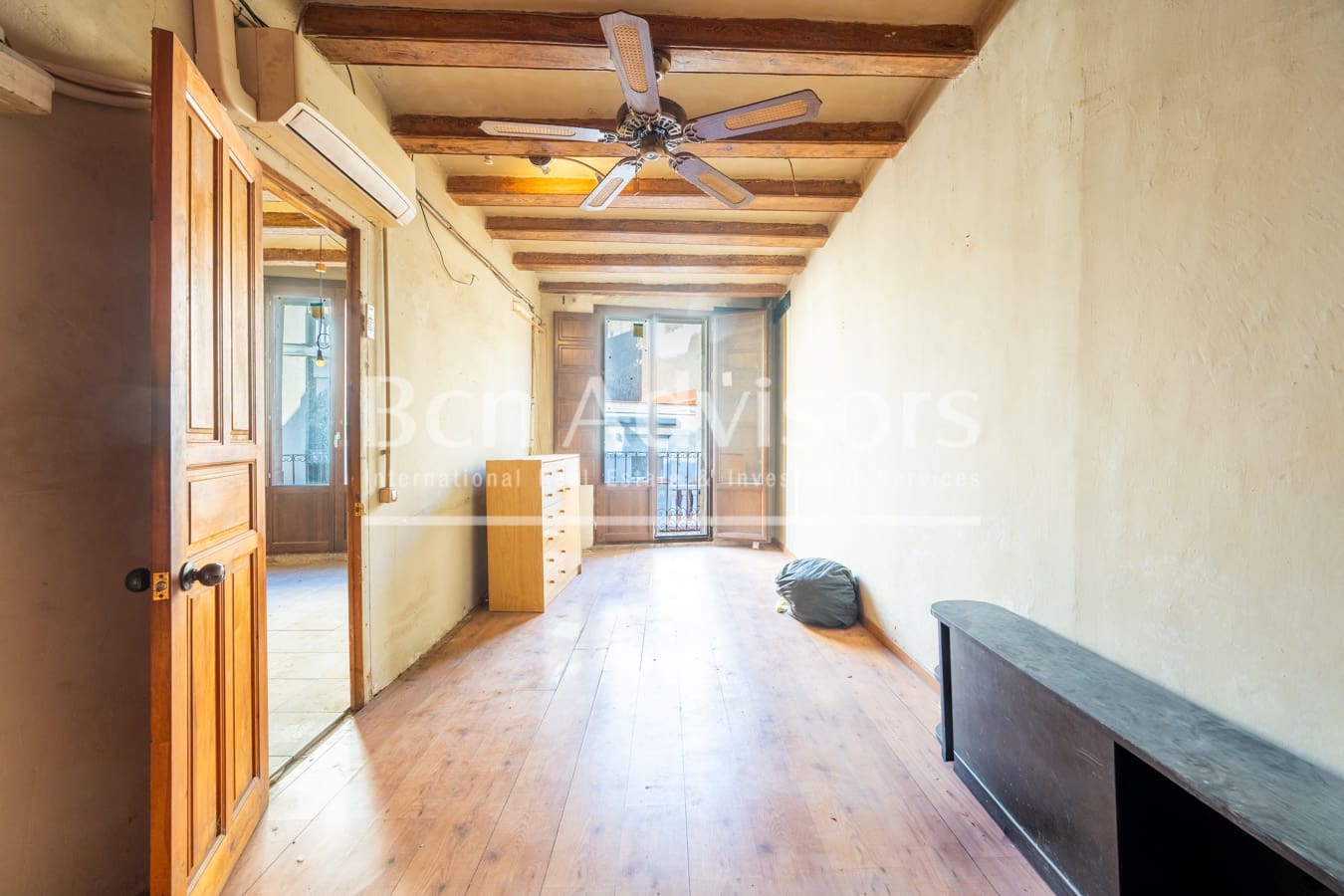 2 bedroom Penthouse for sale in Barcelona city - € 445,000 (Ref: 9378892)