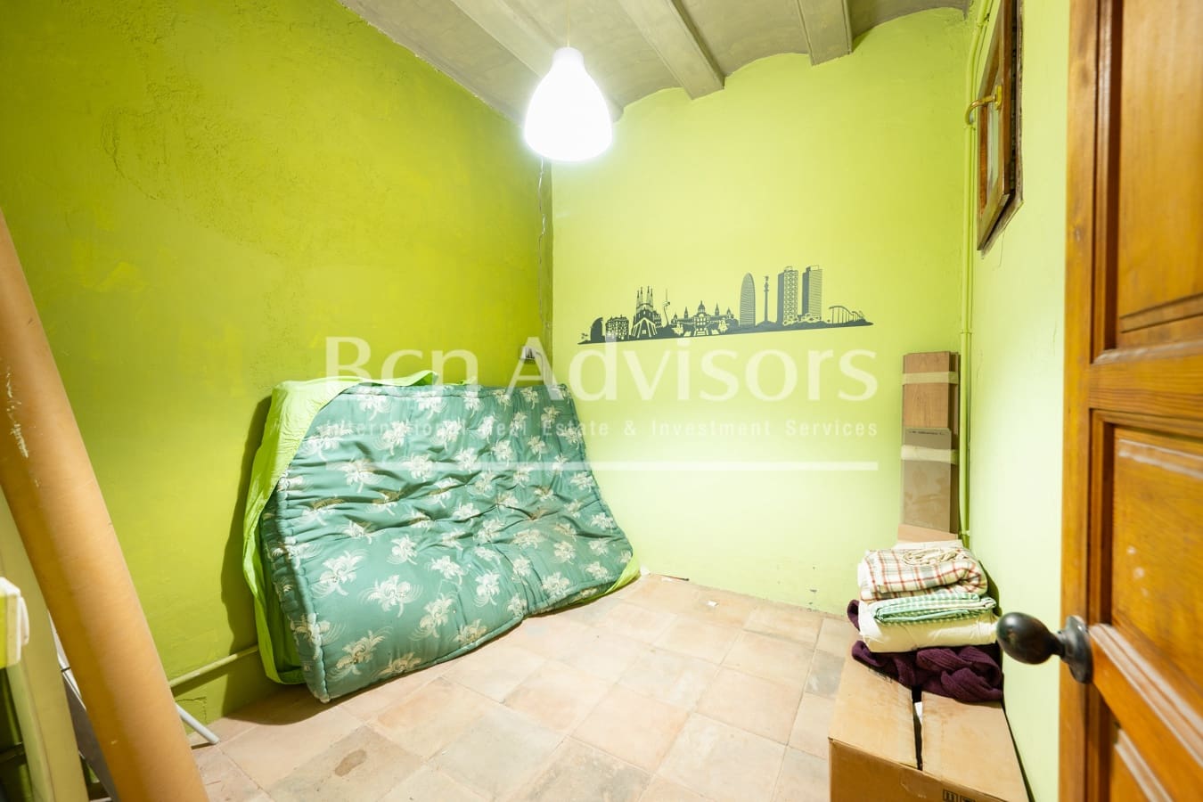 2 bedroom Penthouse for sale in Barcelona city - € 445,000 (Ref: 9378892)