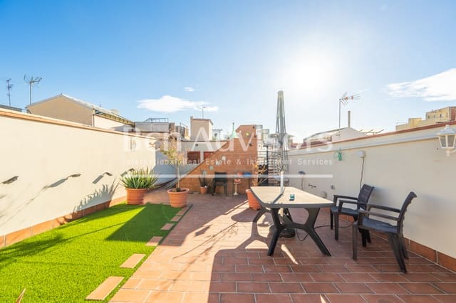 2 bedroom Penthouse for sale in El Raval, Barcelona city - € 445,000 (Ref: 9378892)