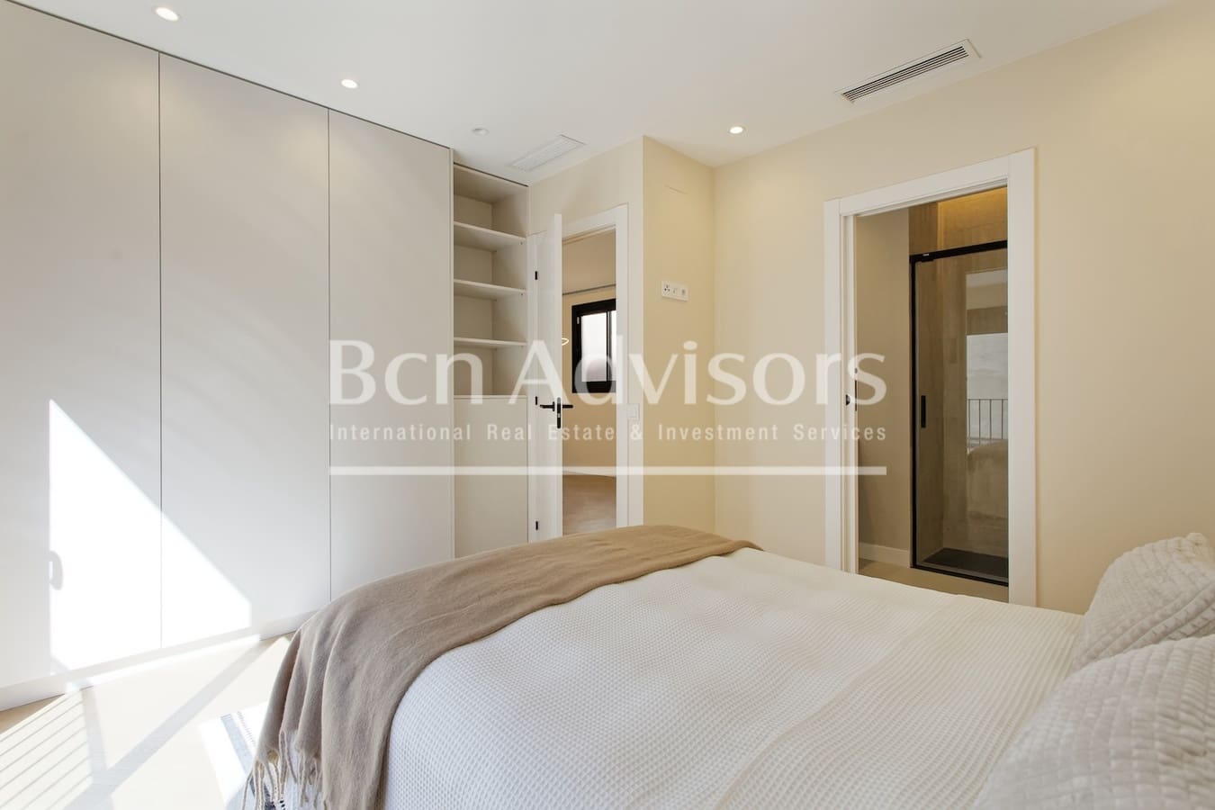 2 sypialnia Apartament na sprzedaż w Miasto Barcelona z basenem - 649 000 € (Ref: 9387722)