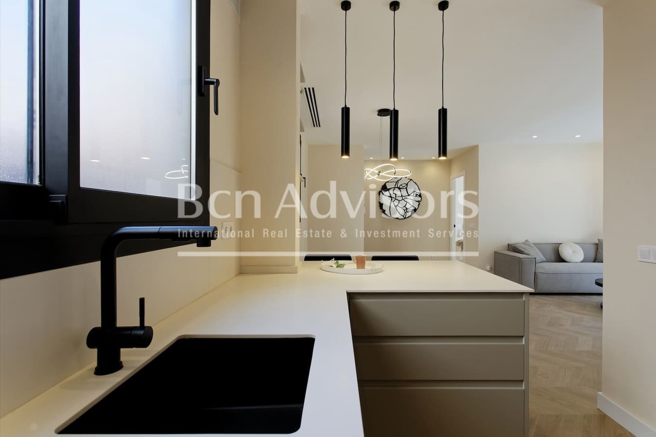 2 sypialnia Apartament na sprzedaż w Miasto Barcelona z basenem - 649 000 € (Ref: 9387722)
