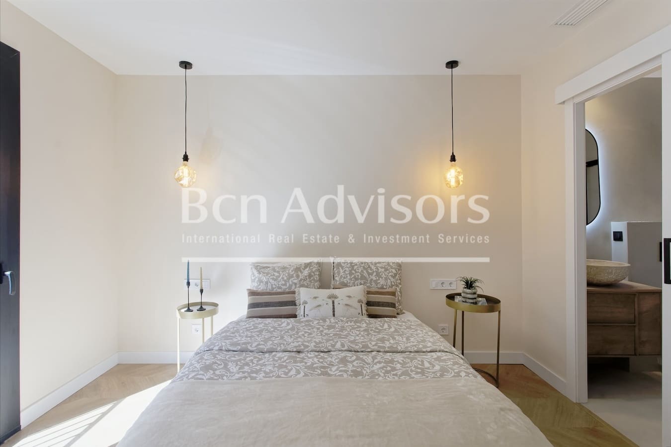 2 sypialnia Apartament na sprzedaż w Miasto Barcelona z basenem - 649 000 € (Ref: 9387722)