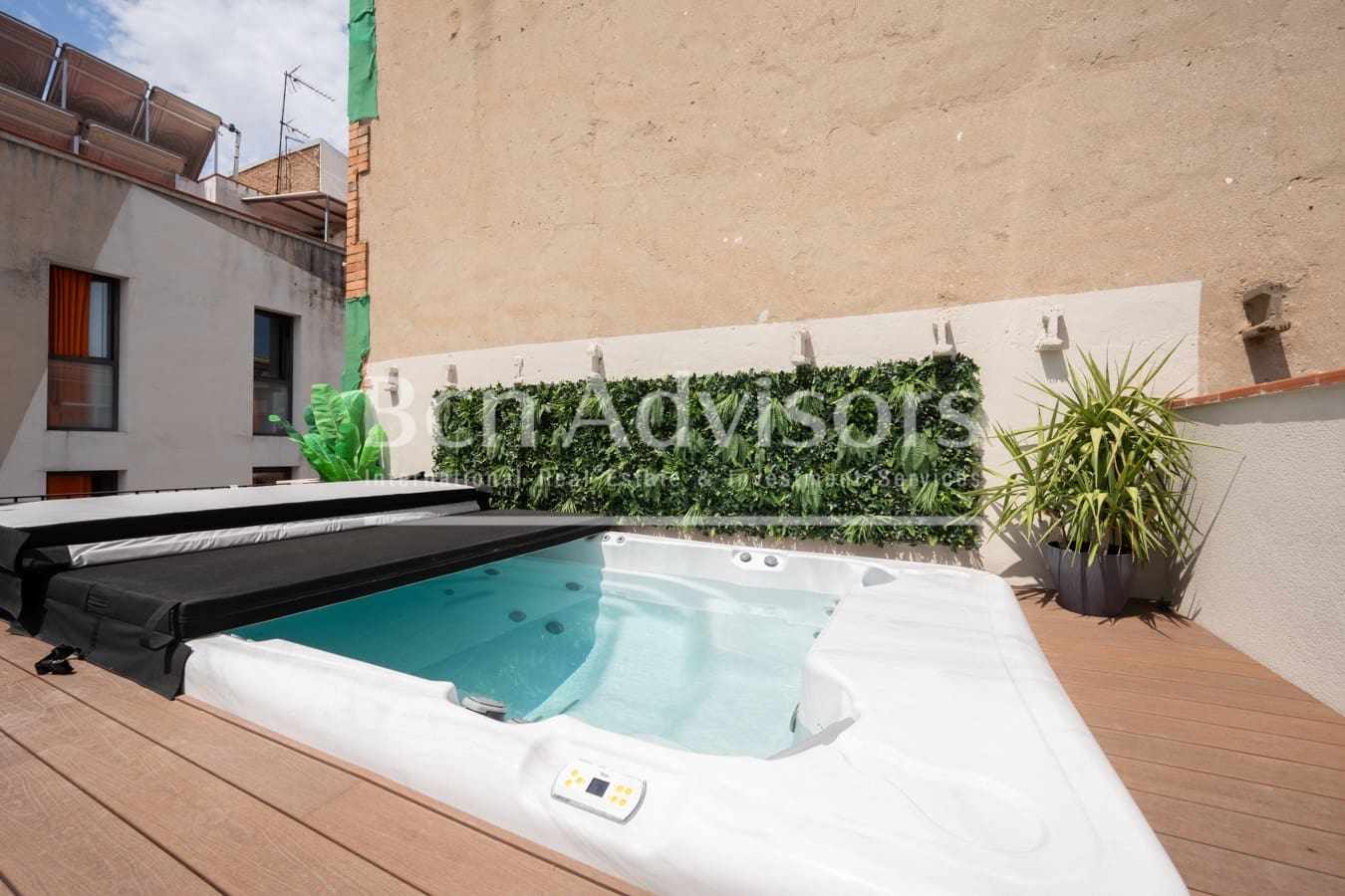 2 sovrum Lägenhet till salu i Barcelona stad med pool - 635 000 € (Ref: 9387722)