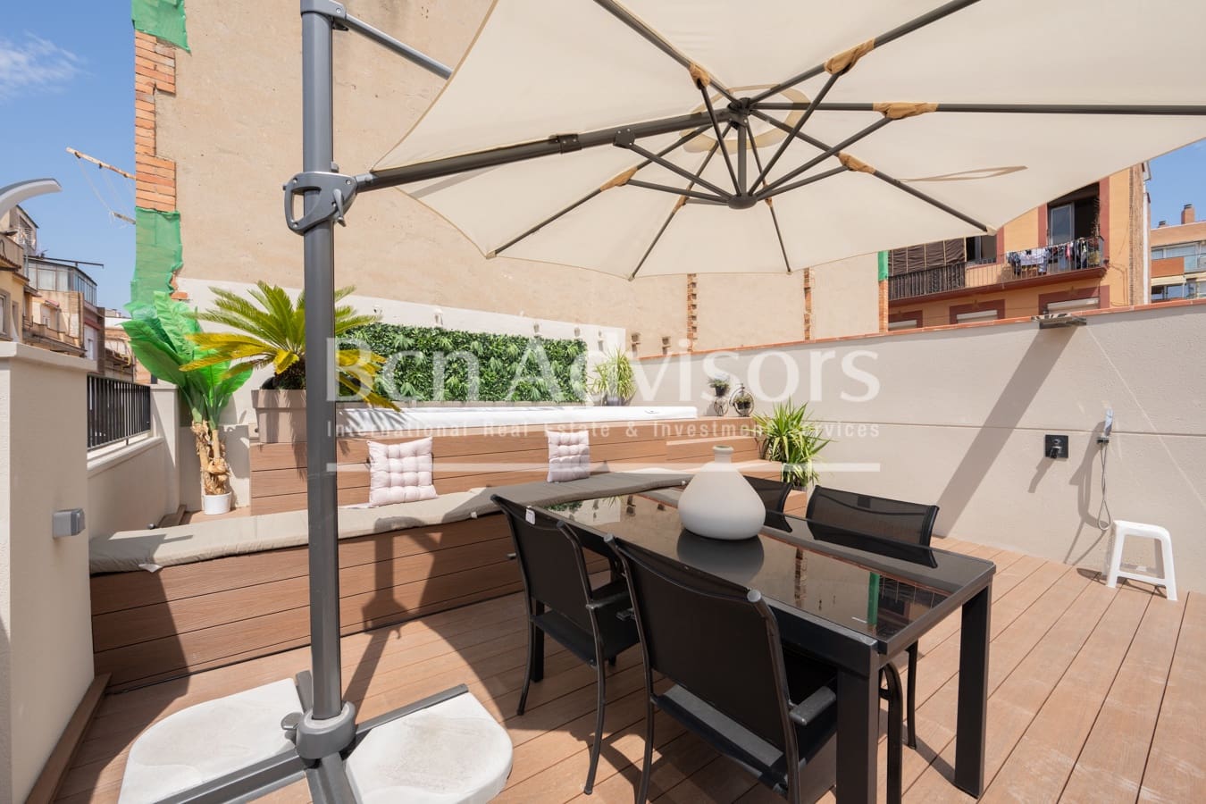 2 sovrum Lägenhet till salu i Barcelona stad med pool - 635 000 € (Ref: 9387722)
