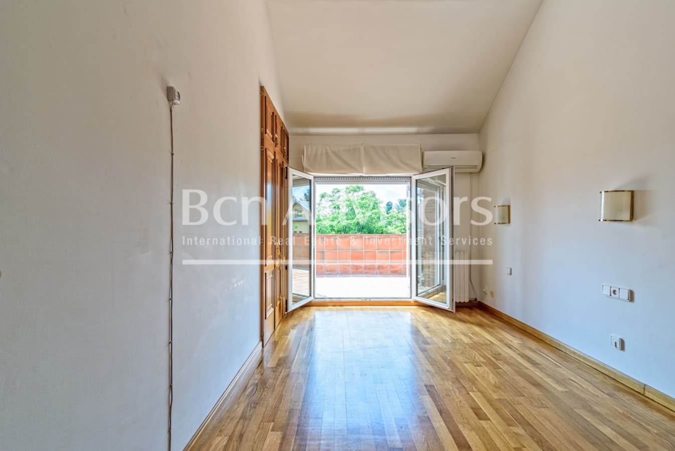 5 bedroom Villa for sale in Barcelona city with pool - € 5,600,000 (Ref: 9390571)