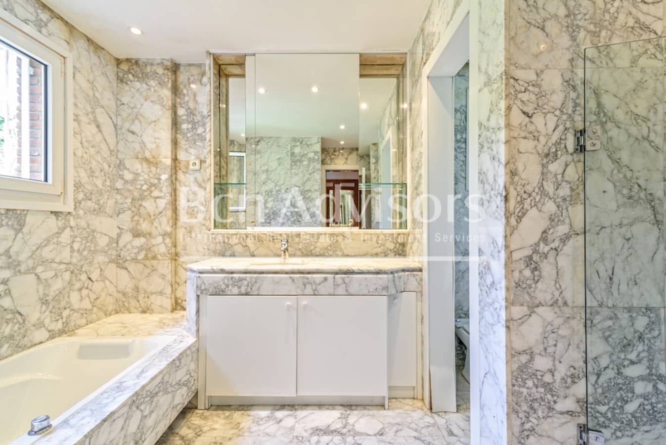 5 bedroom Villa for sale in Barcelona city with pool - € 5,600,000 (Ref: 9390571)