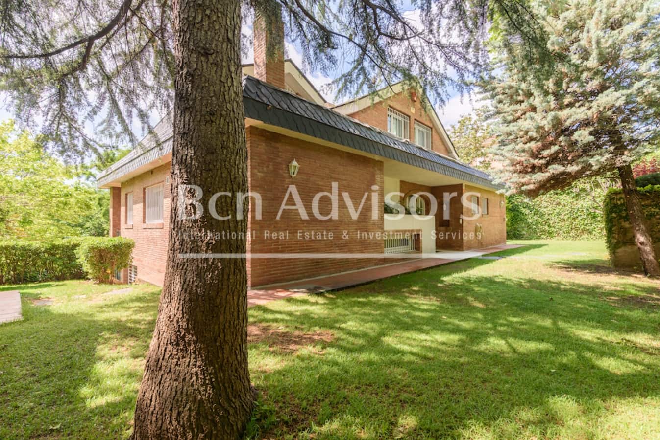 5 bedroom Villa for sale in Barcelona city with pool - € 5,600,000 (Ref: 9390571)