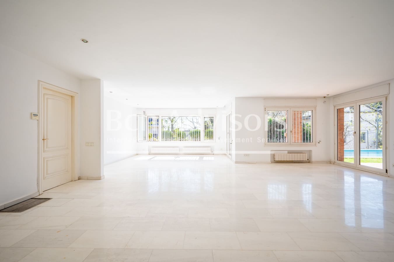 Chalet de 5 habitaciones en Barcelona ciudad en venta con piscina - 5.600.000 € (Ref: 9390571)