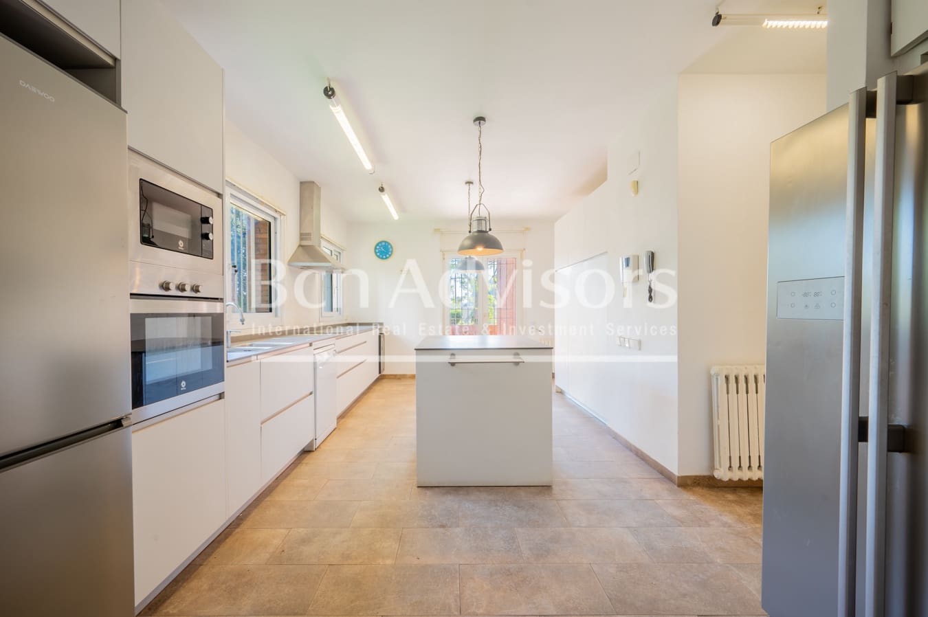 Chalet de 5 habitaciones en Barcelona ciudad en venta con piscina - 5.600.000 € (Ref: 9390571)