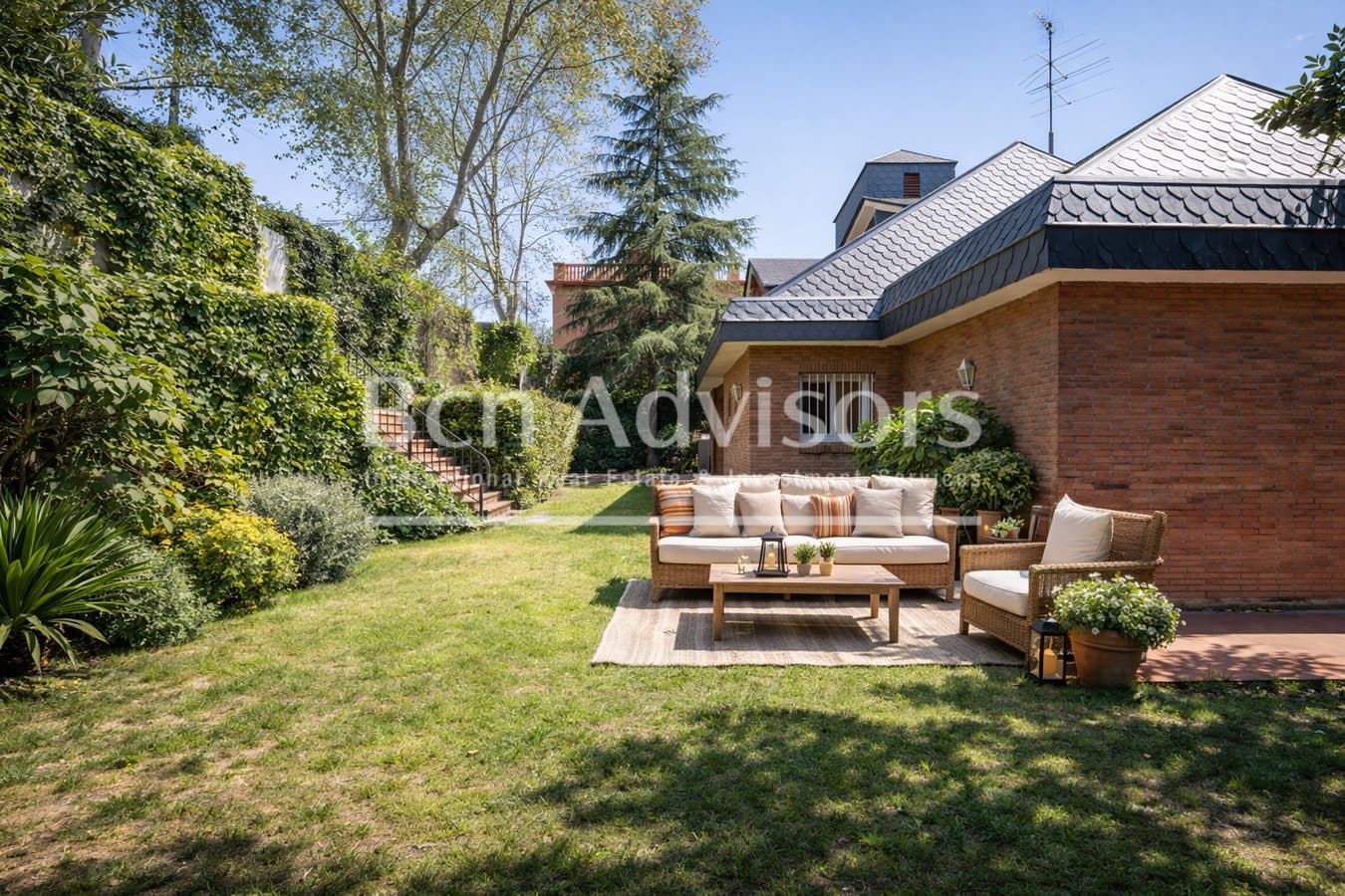 Chalet de 5 habitaciones en Barcelona ciudad en venta con piscina - 5.600.000 € (Ref: 9390571)