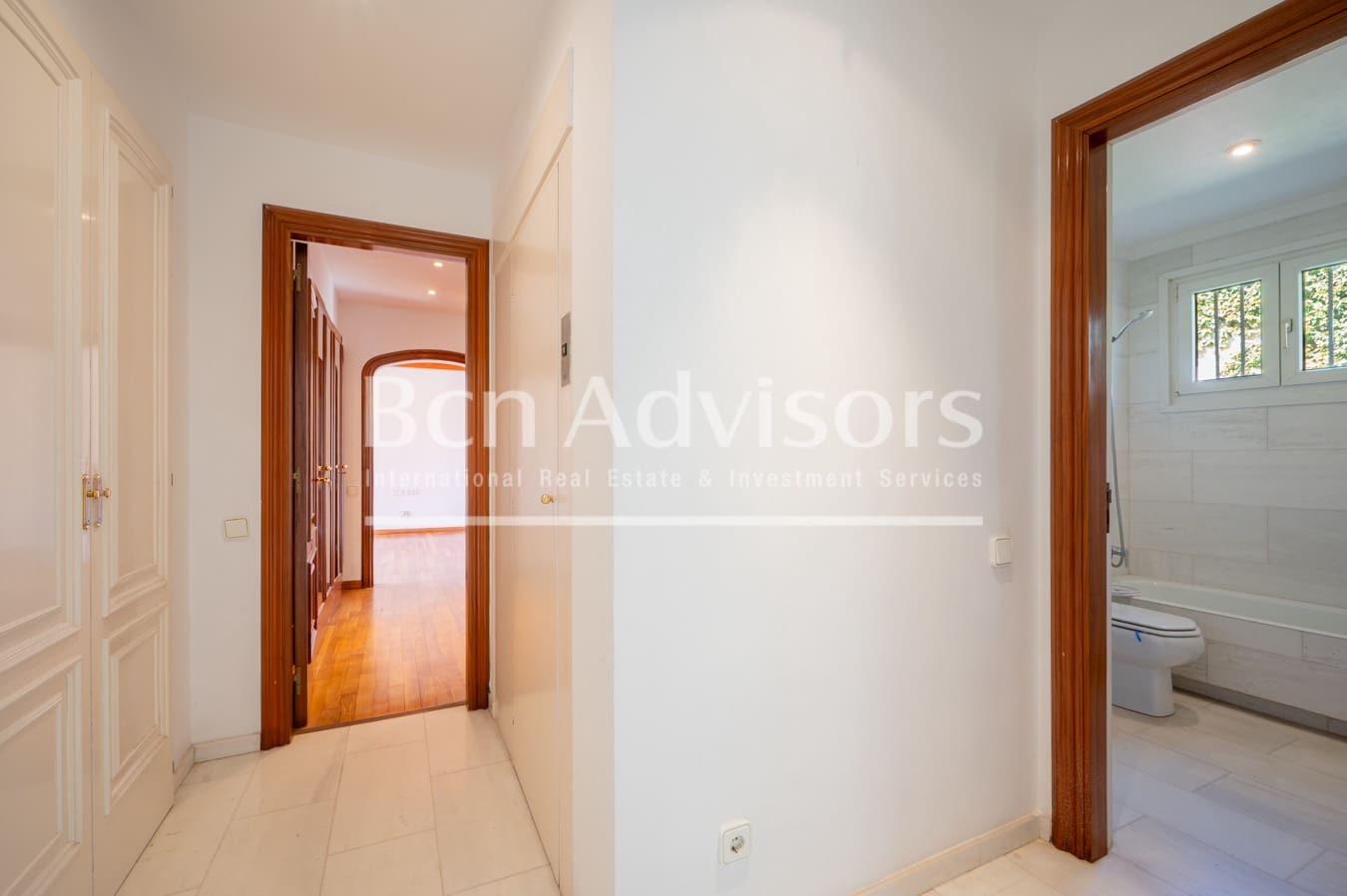 Chalet de 5 habitaciones en Barcelona ciudad en venta con piscina - 5.600.000 € (Ref: 9390571)