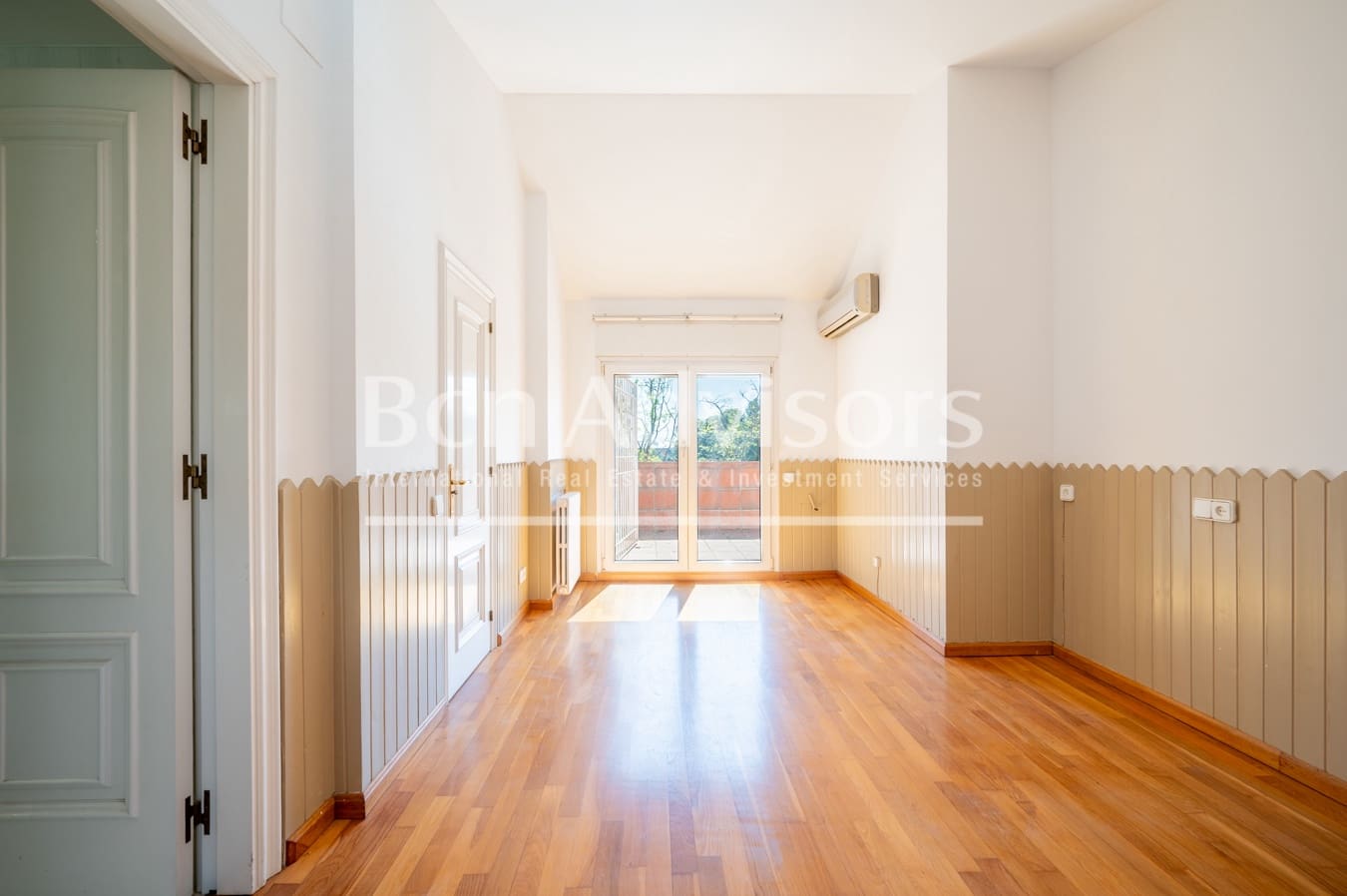 Chalet de 5 habitaciones en Barcelona ciudad en venta con piscina - 5.600.000 € (Ref: 9390571)