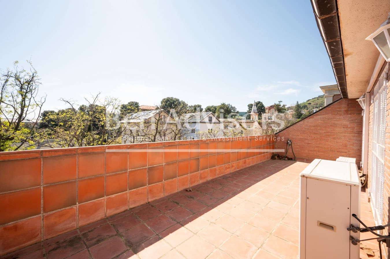 Chalet de 5 habitaciones en Barcelona ciudad en venta con piscina - 5.600.000 € (Ref: 9390571)