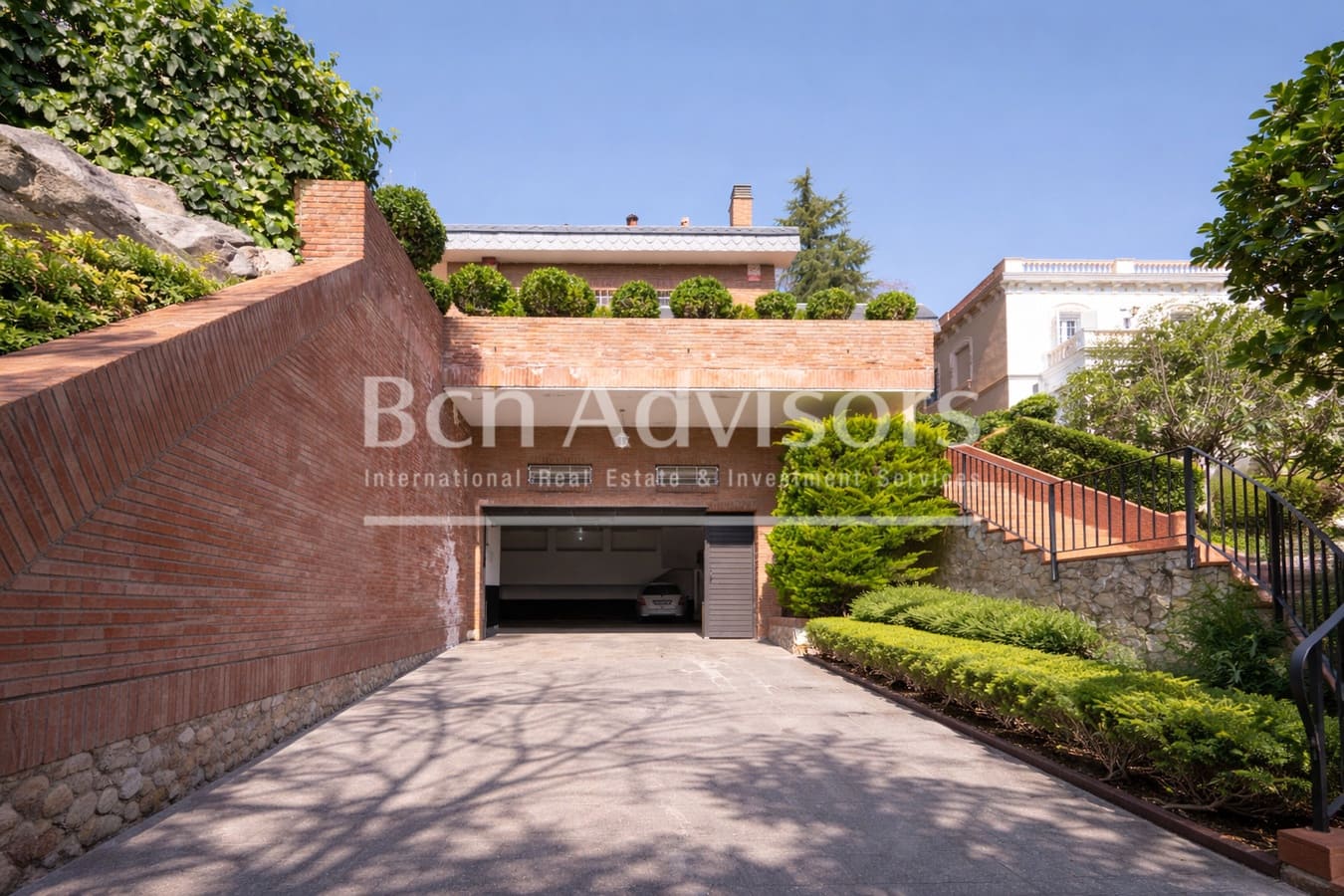 Chalet de 5 habitaciones en Barcelona ciudad en venta con piscina - 5.600.000 € (Ref: 9390571)