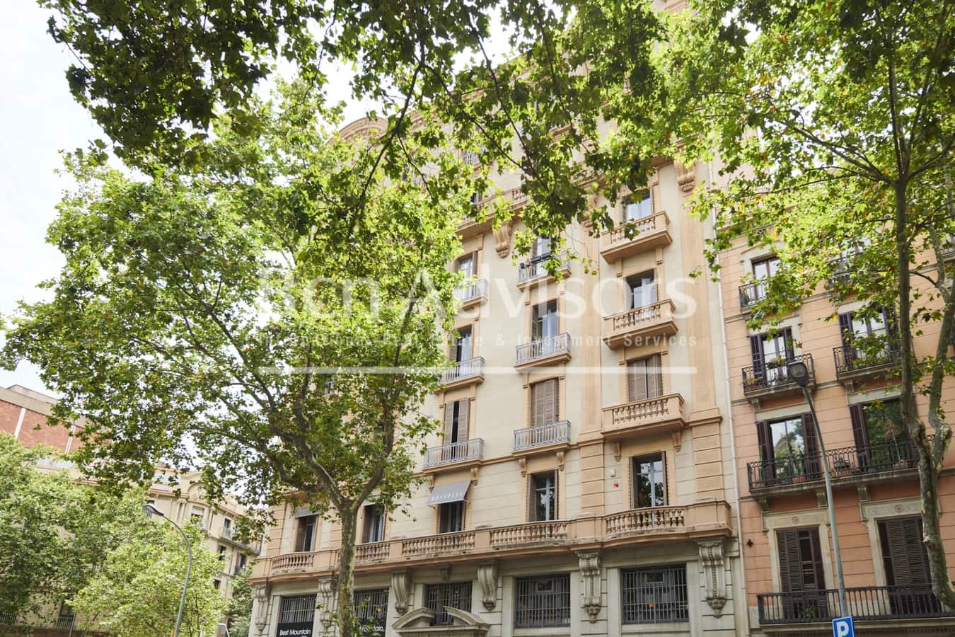 6 soveværelse Lejlighed til salg i Barcelona by - € 1.800.000 (Ref: 9406419)