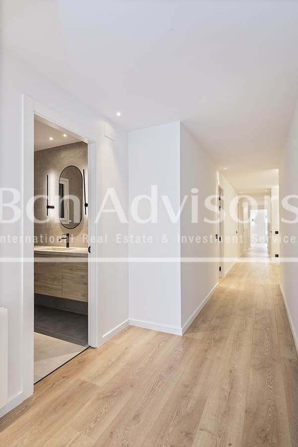 3 soveværelse Lejlighed til salg i Barcelona by - € 1.250.000 (Ref: 9410787)