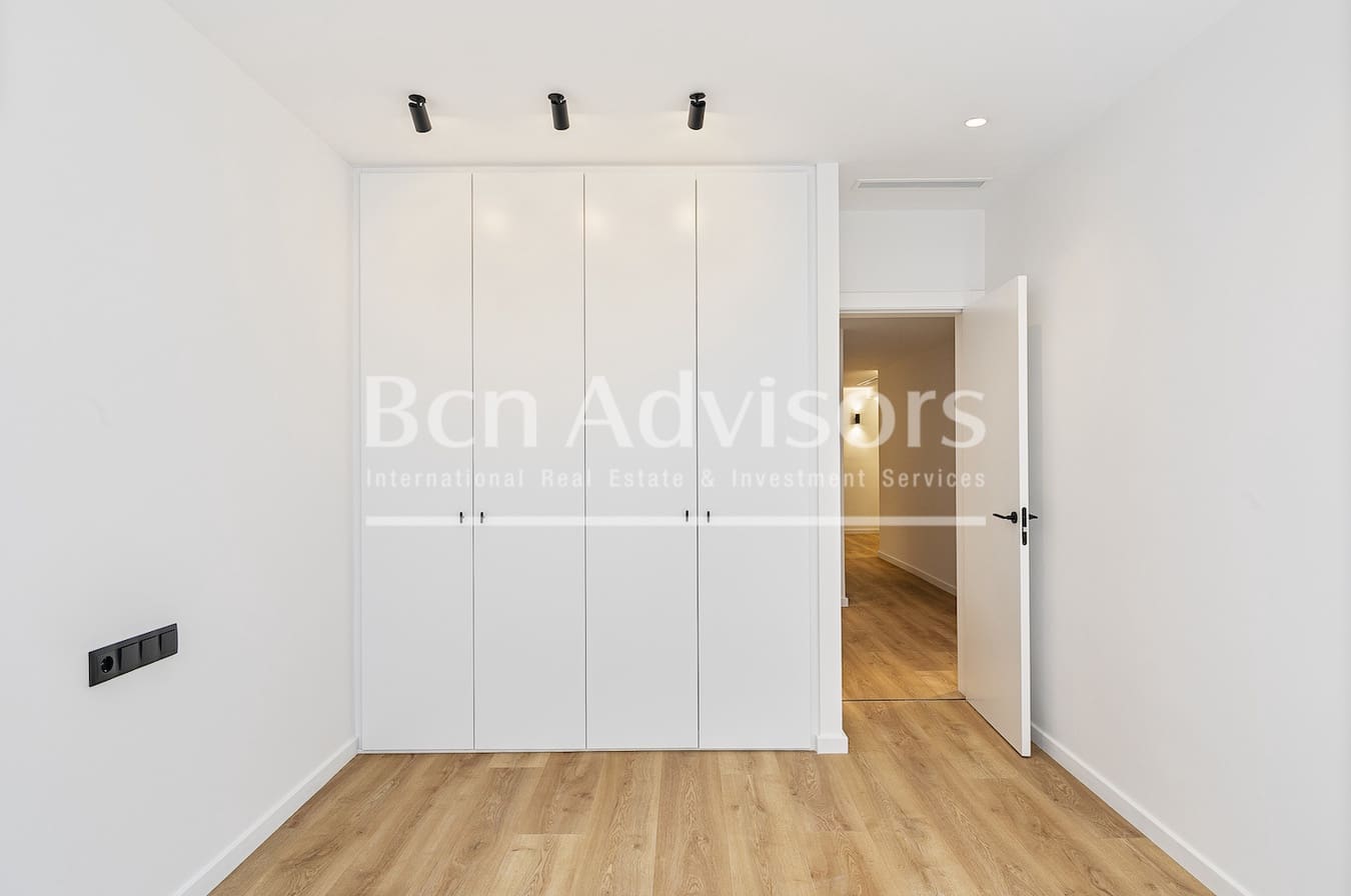 3 soveværelse Lejlighed til salg i Barcelona by - € 1.250.000 (Ref: 9410787)