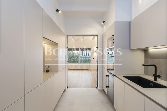 3 soveværelse Lejlighed til salg i Les Corts, Barcelona by - € 1.250.000 (Ref: 9410787)