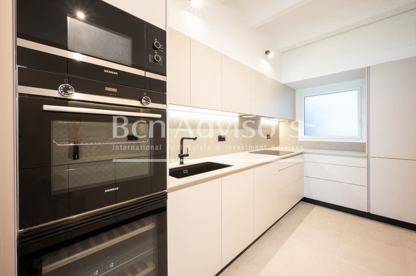 3 bedroom Apartment for sale in Barcelona city - € 1,250,000 (Ref: 9410787)