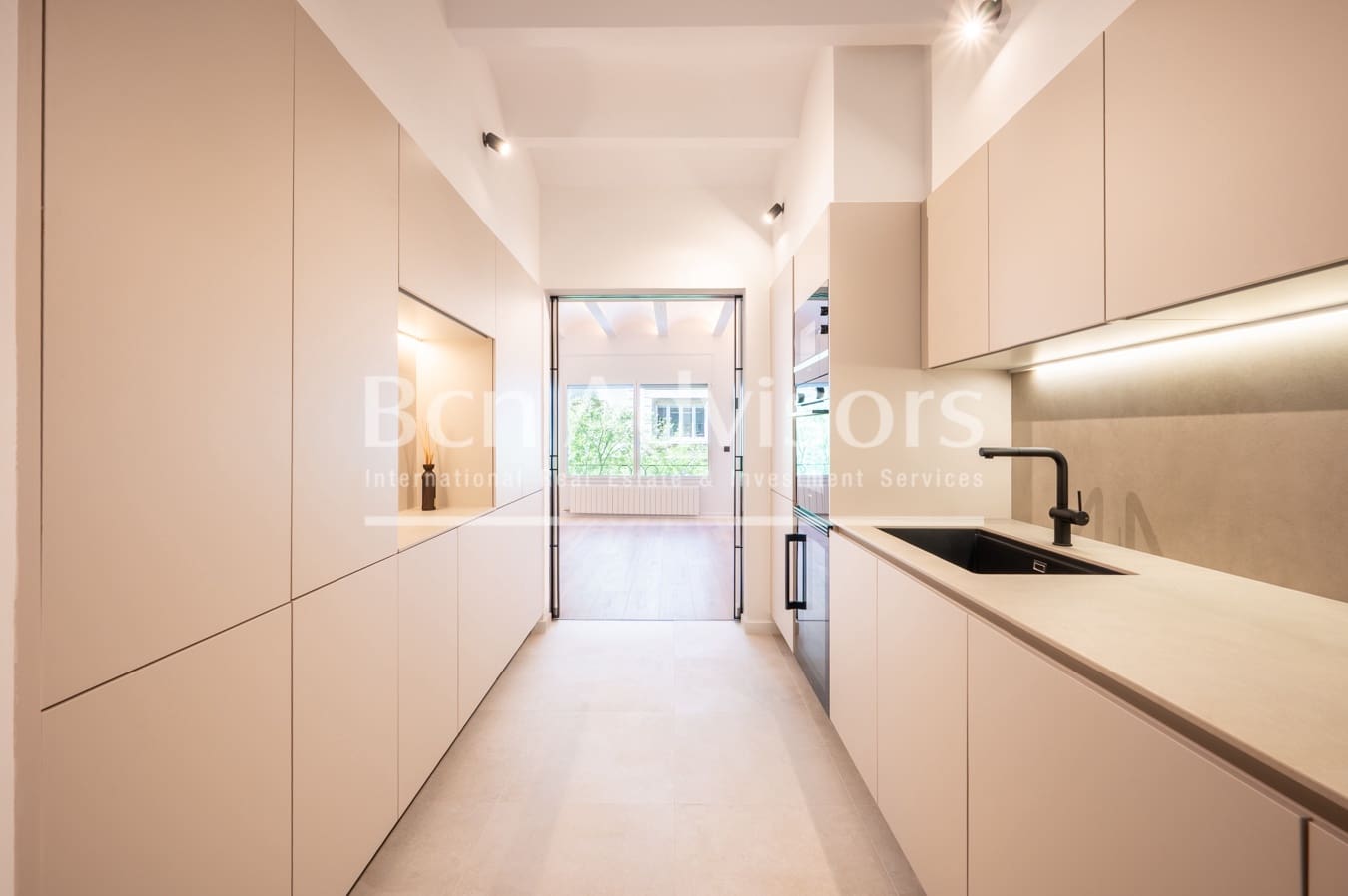 3 bedroom Apartment for sale in Barcelona city - € 1,250,000 (Ref: 9410787)