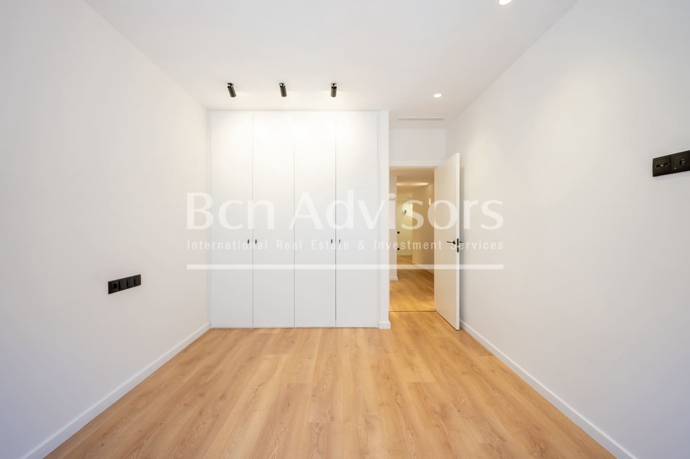 3 bedroom Apartment for sale in Barcelona city - € 1,250,000 (Ref: 9410787)