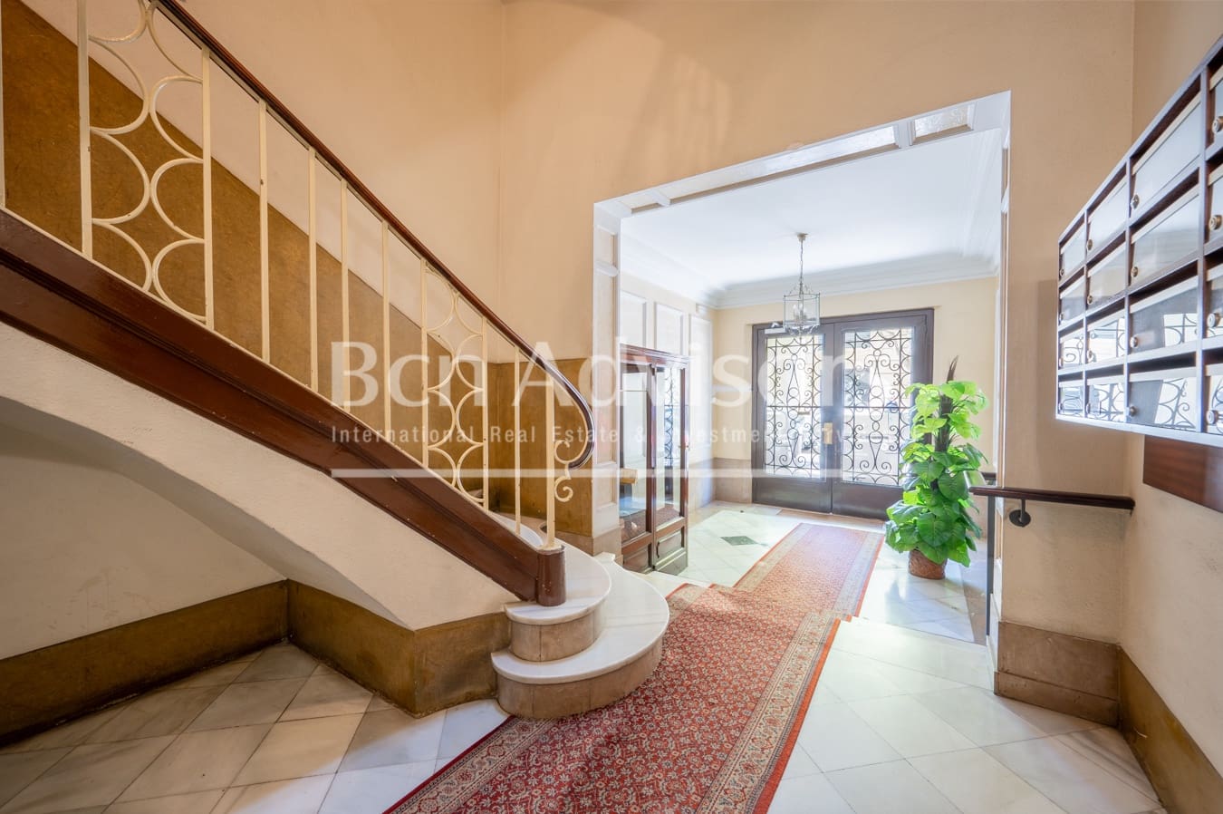 3 bedroom Apartment for sale in Barcelona city - € 1,250,000 (Ref: 9410787)