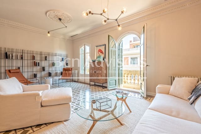3 bedroom Apartment for sale in L'Antiga Esquerra de L'Eixample, Barcelona city - € 1,375,000 (Ref: 9410788)