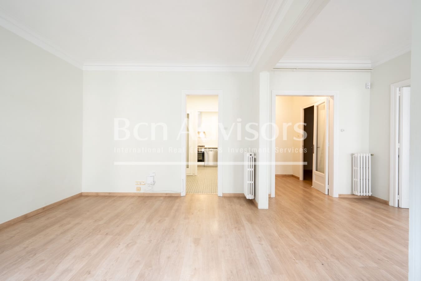4 bedroom Apartment for sale in Barcelona city - € 770,000 (Ref: 9415689)