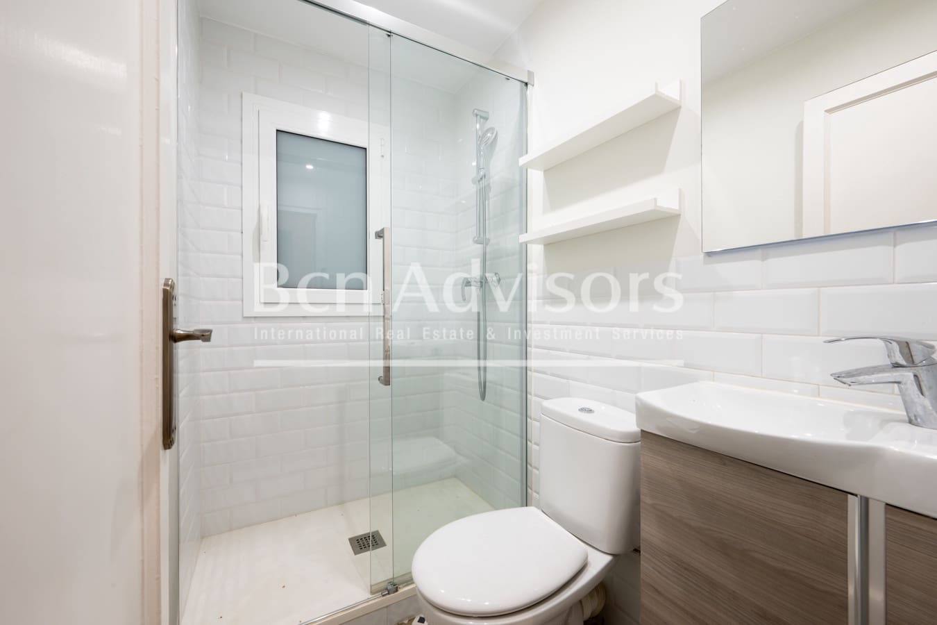 4 bedroom Apartment for sale in Barcelona city - € 770,000 (Ref: 9415689)
