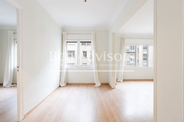 4 bedroom Apartment for sale in Sant Gervasi - Galvany, Barcelona city - € 770,000 (Ref: 9415689)