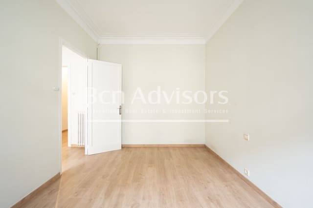 4 bedroom Apartment for sale in Sant Gervasi - Galvany, Barcelona city - € 770,000 (Ref: 9415689)