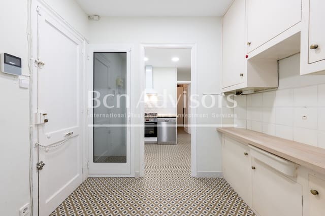 4 bedroom Apartment for sale in Sant Gervasi - Galvany, Barcelona city - € 770,000 (Ref: 9415689)