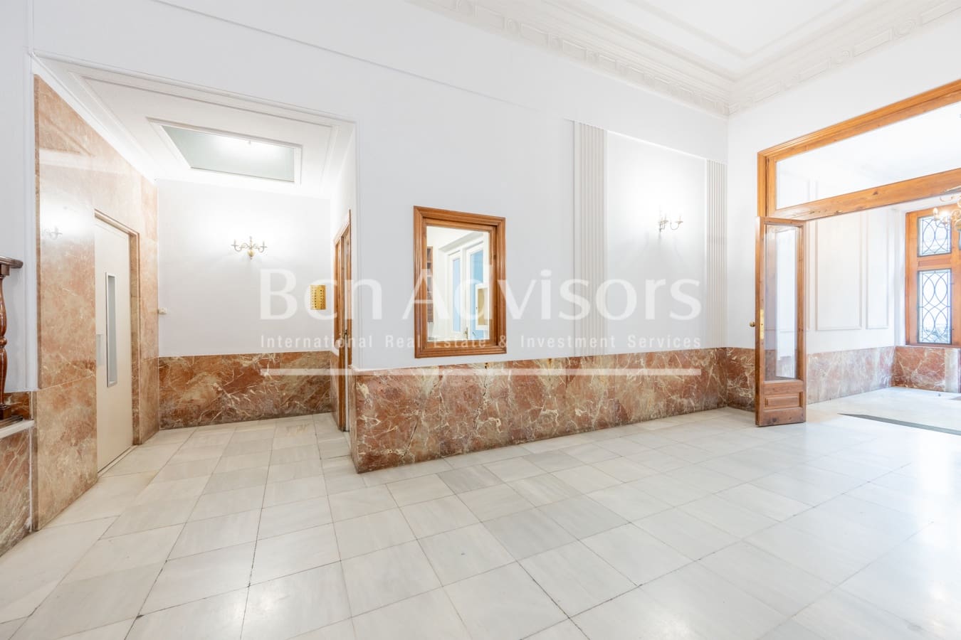 4 bedroom Apartment for sale in Barcelona city - € 770,000 (Ref: 9415689)